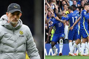 [L-to-R] Thomas Tuchel; Blues players react during a Premier League match.